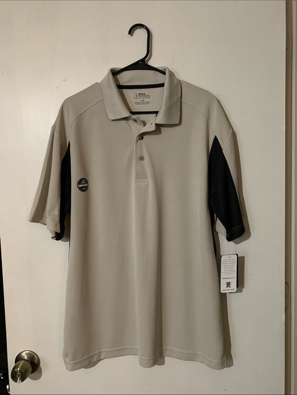 PGA Tour Men’s Beige Polo with Black Side Panels Size L